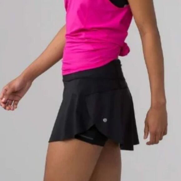 lululemon athletica Dresses & Skirts - Lululemon Navy Quick Pace Skirt Size 10 Built in Shorts with Pocket